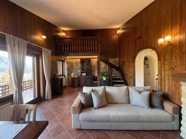 Case e ville in vendita di 299 m² in Via Torre, 31