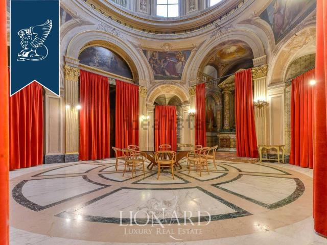 Case e ville in vendita di 3000 m²