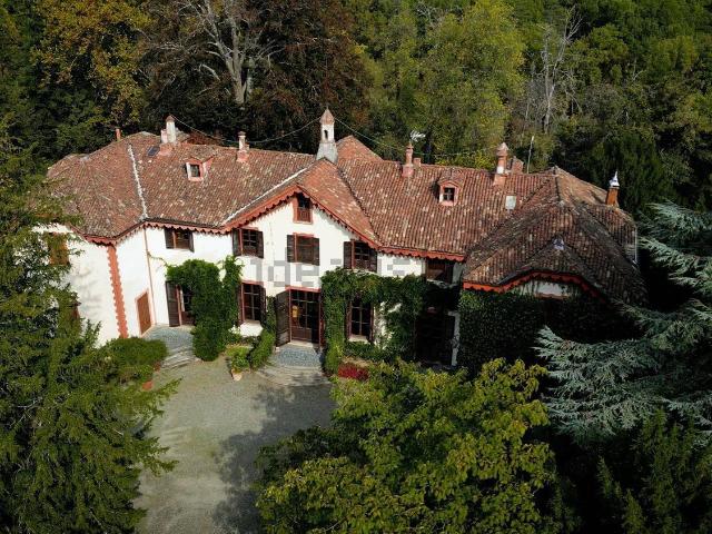Case e ville in vendita di 3000 m² in Località Campale, 1