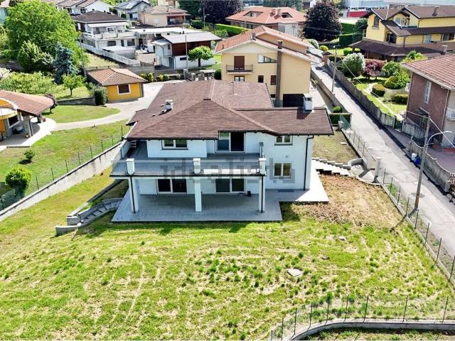 Case e ville in vendita di 300 m²