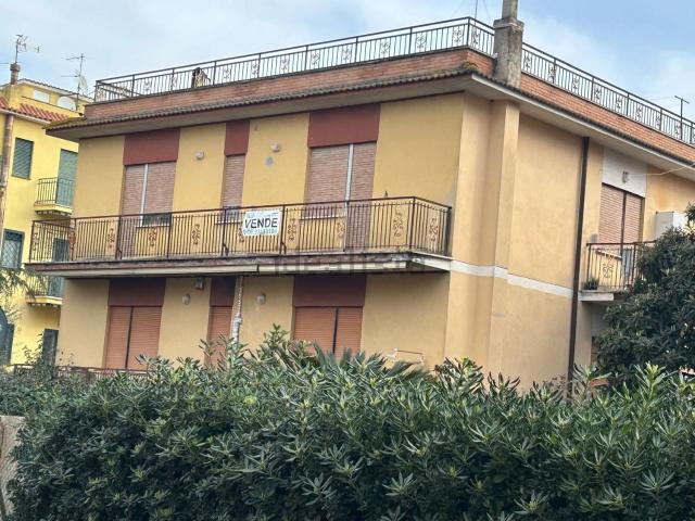 Case e ville in vendita di 300 m²