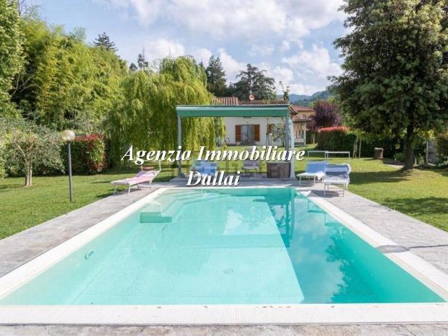 Case e ville in vendita di 300 m²
