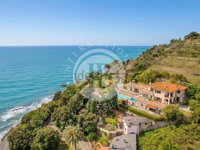 Case e ville in vendita di 300 m²