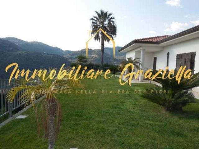 Case e ville in vendita di 300 m²