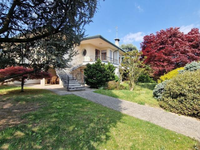 Case e ville in vendita di 300 m²