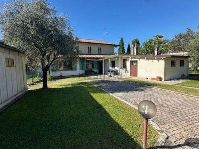 Case e ville in vendita di 300 m²