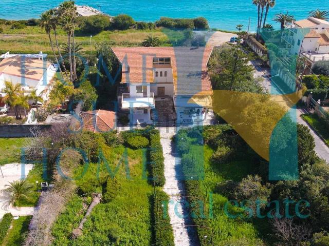 Case e ville in vendita di 300 m²