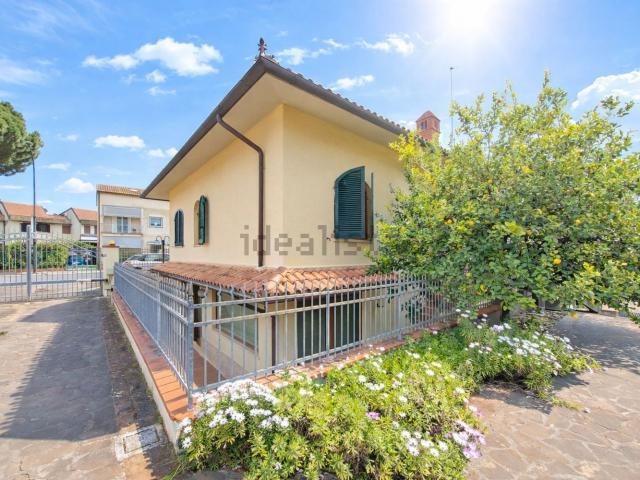 Case e ville in vendita di 300 m²