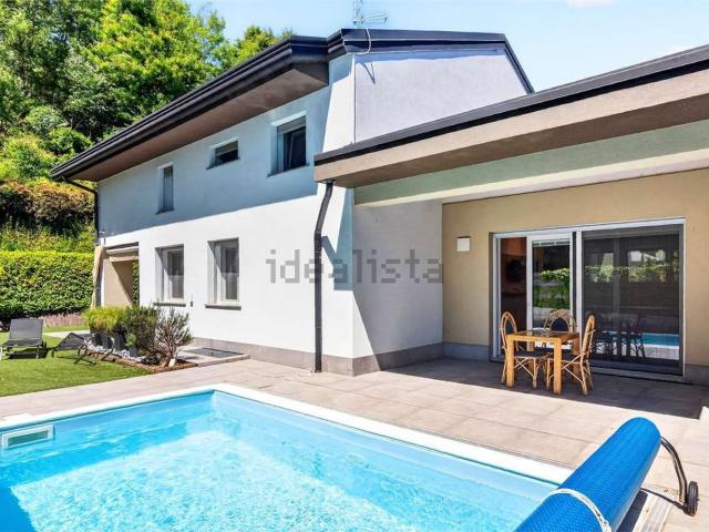 Case e ville in vendita di 300 m²
