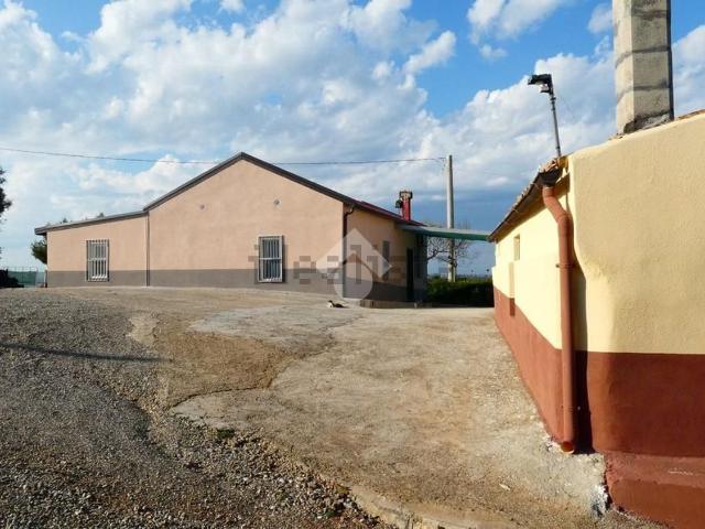 Case e ville in vendita di 300 m²
