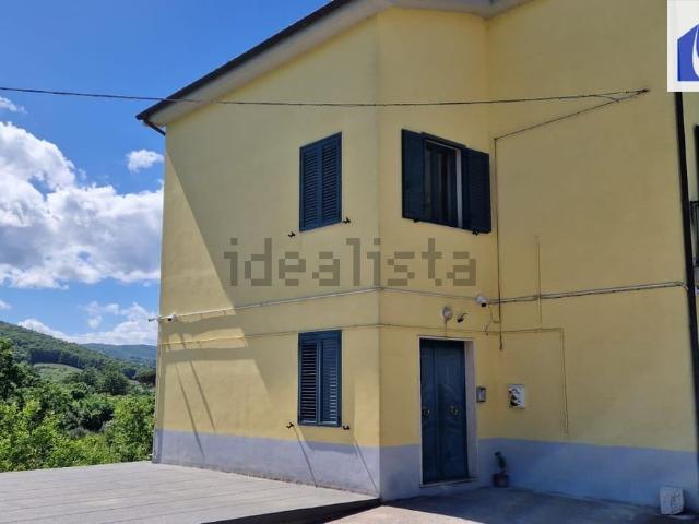 Case e ville in vendita di 300 m²
