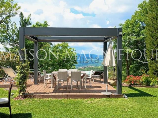 Case e ville in vendita di 300 m²