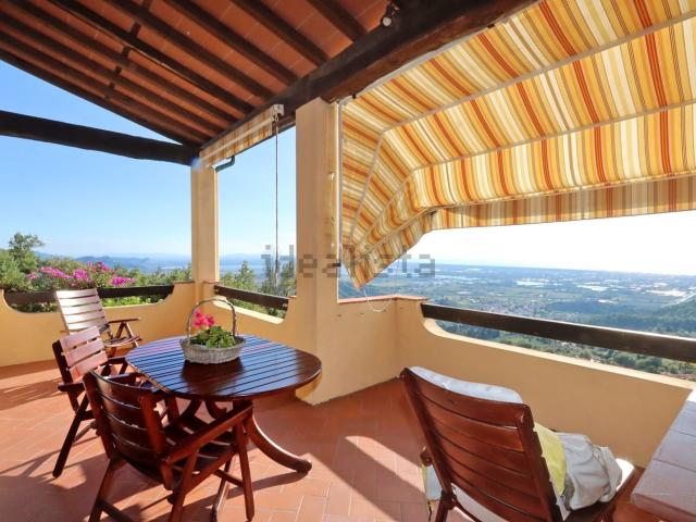 Case e ville in vendita di 300 m²