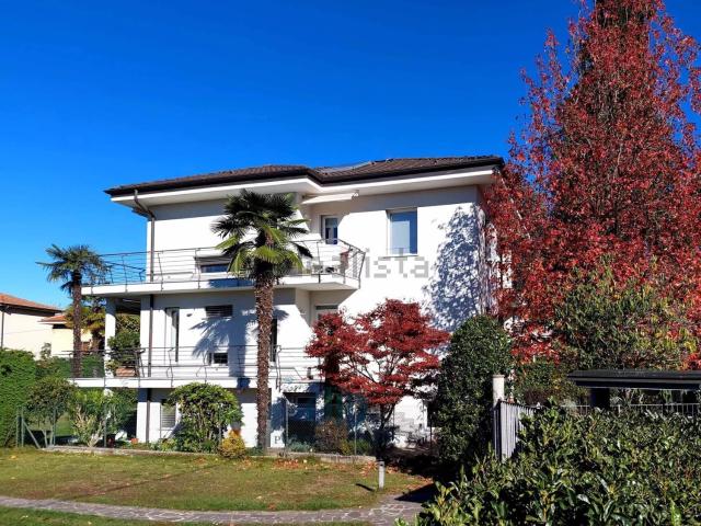 Case e ville in vendita di 300 m²