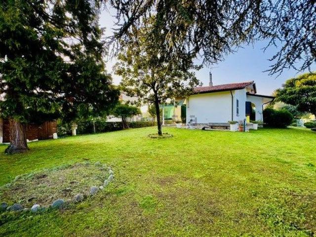 Case e ville in vendita di 300 m²