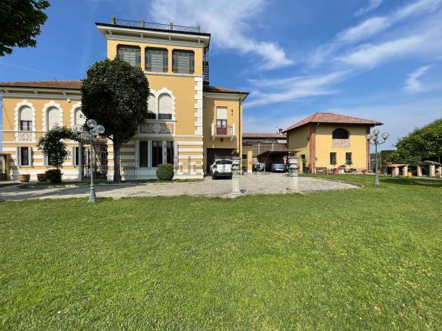 Case e ville in vendita di 300 m²