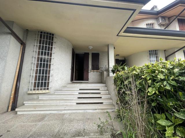 Case e ville in vendita di 300 m²