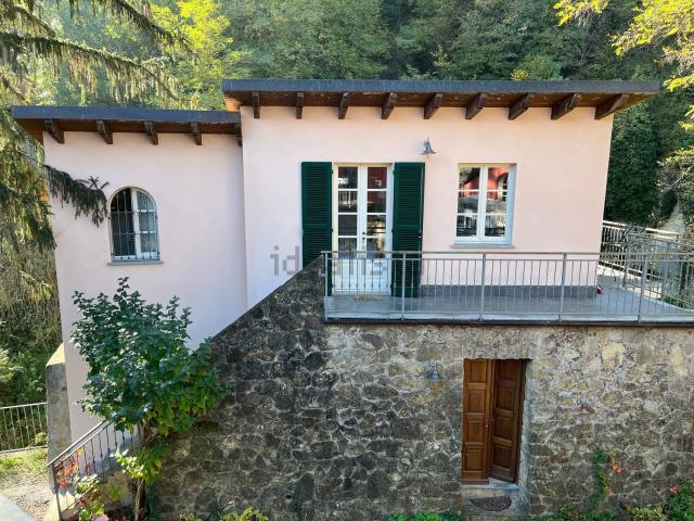 Case e ville in vendita di 300 m²