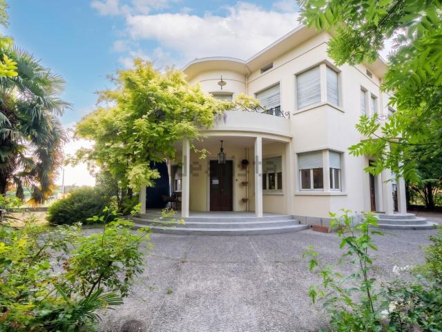 Case e ville in vendita di 300 m²
