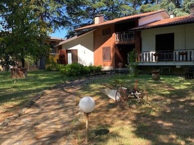 Case e ville in vendita di 300 m²