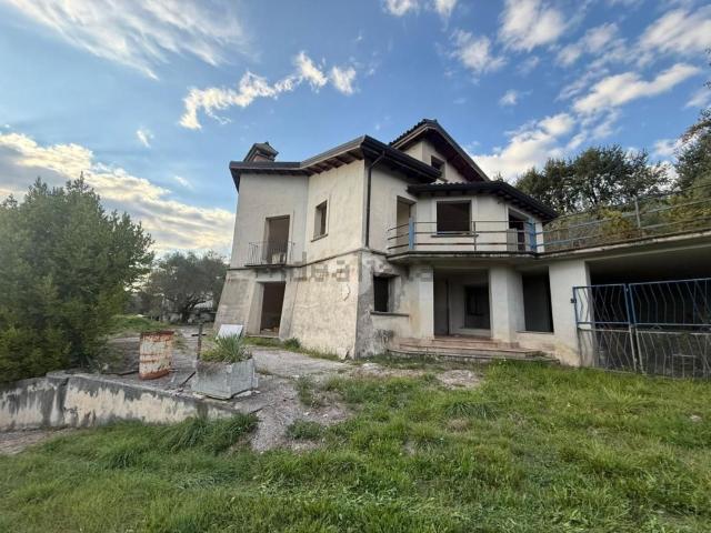 Case e ville in vendita di 300 m²