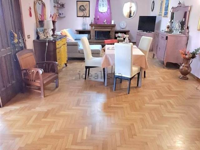 Case e ville in vendita di 300 m²