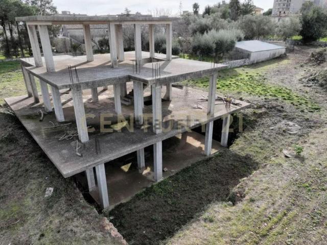 Case e ville in vendita di 300 m² in Via Catagirasi, 153