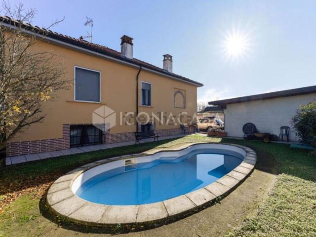 Case e ville in vendita di 300 m² in Via Alagna, 124