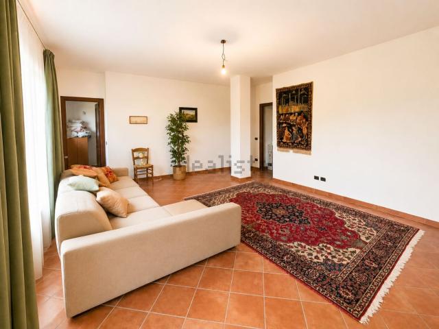 Case e ville in vendita di 300 m² in Via di Pogni, 68
