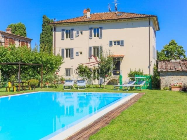 Case e ville in vendita di 300 m² in Via di Ponte Salissimo, 900
