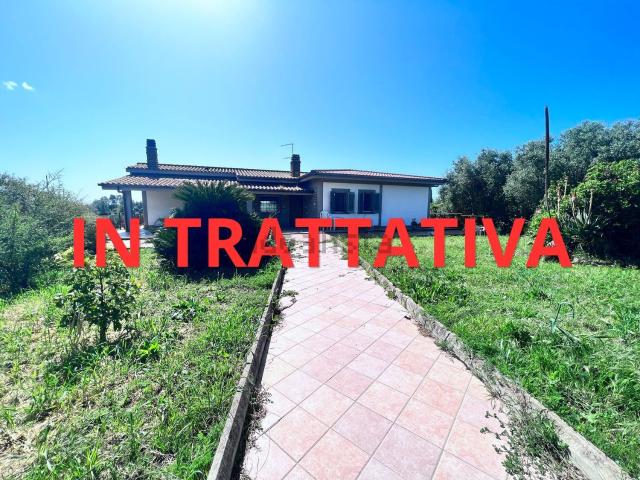 Case e ville in vendita di 300 m² in Via Fosso della Cerqueta