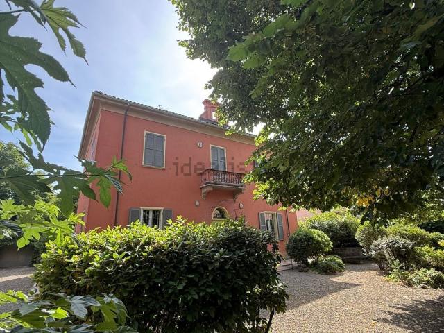 Case e ville in vendita di 300 m² in Via Frugarolo, 16