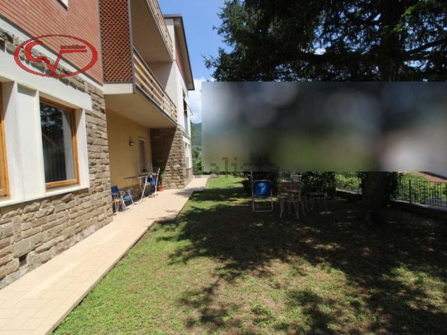 Case e ville in vendita di 300 m² in Via fraz san giustino v.no