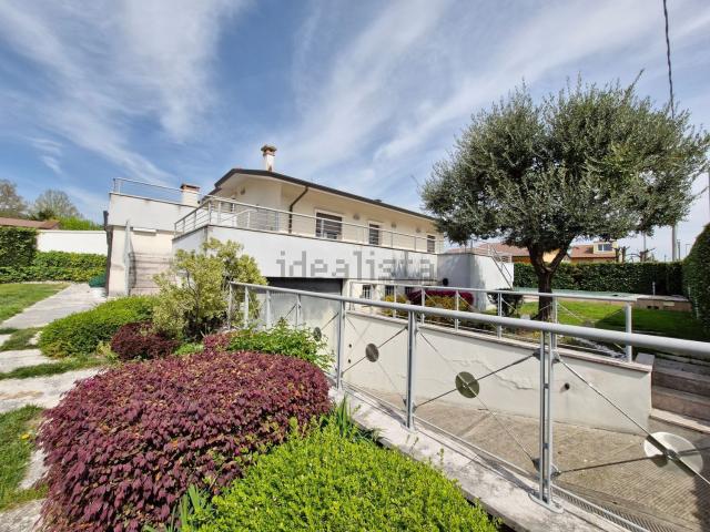 Case e ville in vendita di 300 m² in Via Santa Maria Maddalena