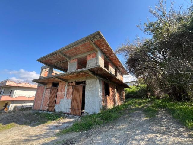 Case e ville in vendita di 300 m² in Via Stretto Lainà, 3