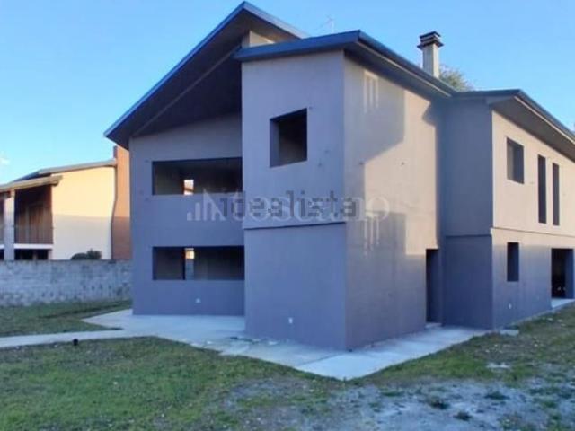 Case e ville in vendita di 300 m² in Via Possessione