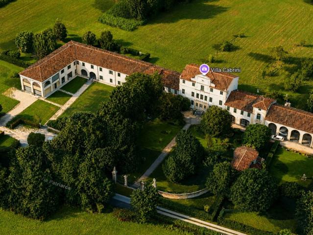 Case e ville in vendita di 300 m² in Via Patriarca, 23