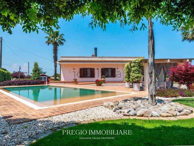 Case e ville in vendita di 300 m² in Contrada Balice