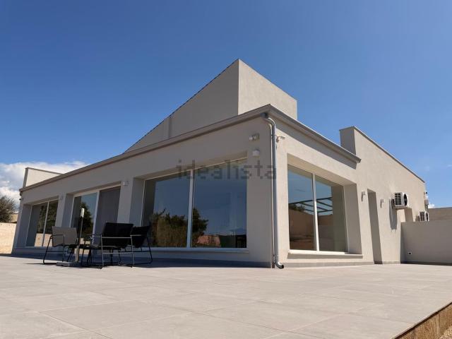 Case e ville in vendita di 300 m² in Contrada Colombaio Lasagna