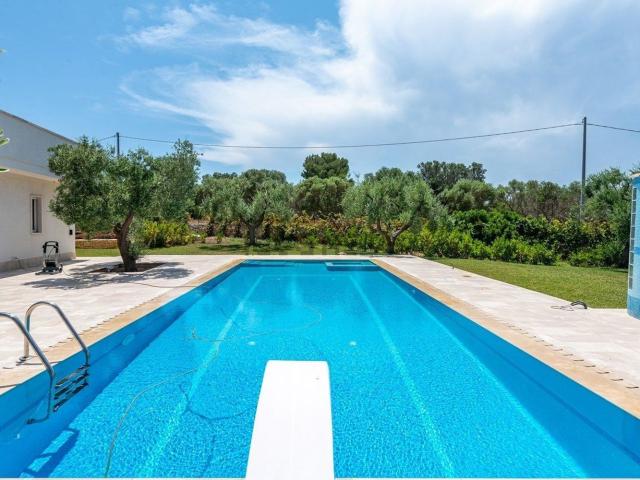 Case e ville in vendita di 300 m² in Contrada Sierri