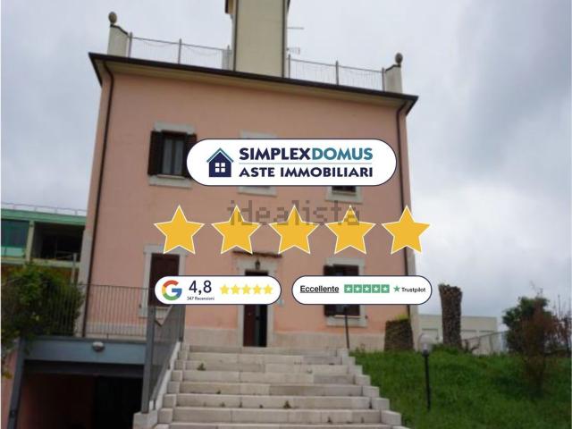 Case e ville in vendita di 300 m² in Corso Umberto I