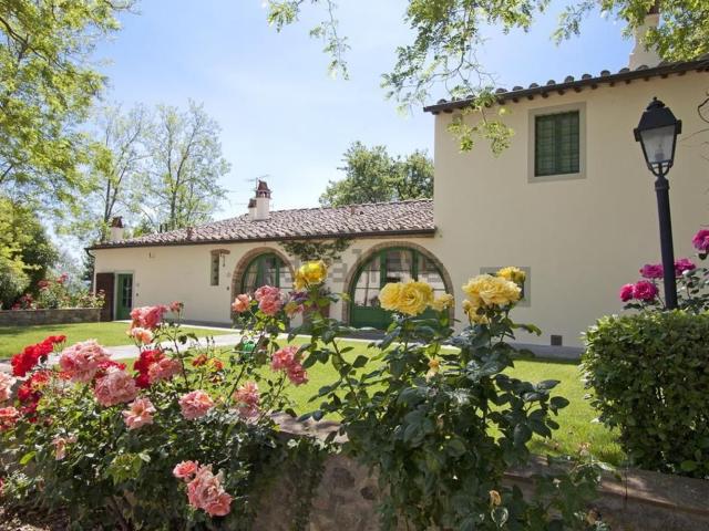 Case e ville in vendita di 300 m² in Strada del Cerro