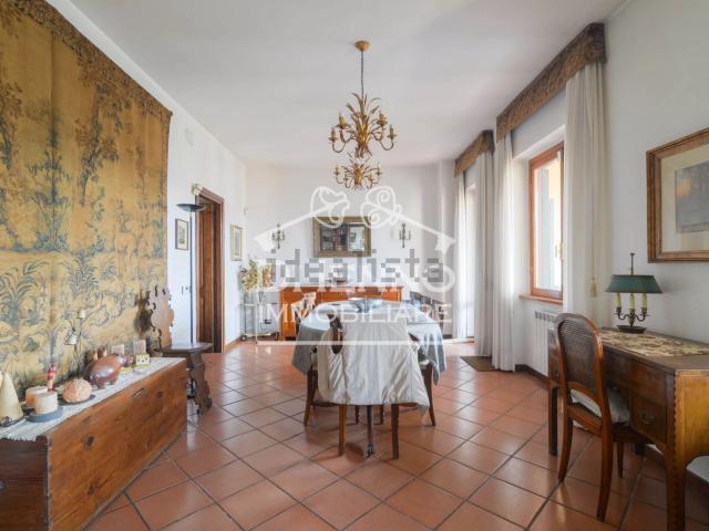 Villetta indipendente in vendita di 300 m² in Strada Privata Colleromano