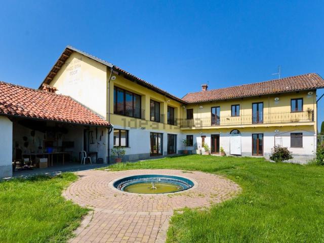 Case e ville in vendita di 300 m² in Strada Provinciale 156