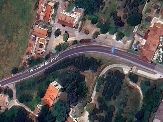 Case e ville in vendita di 302 m² in Via Benedetti Libero