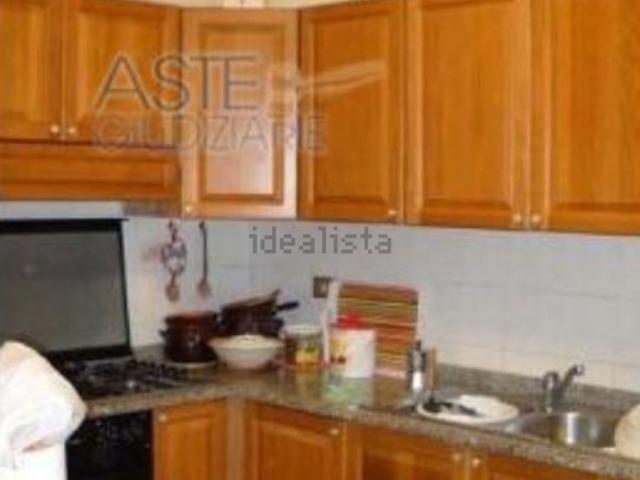 Case e ville in vendita di 304 m² in Via Roma