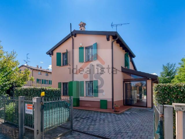Case e ville in vendita di 305 m² in Via Mori