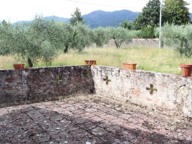 Case e ville in vendita di 305 m² in Via Tofori, 112