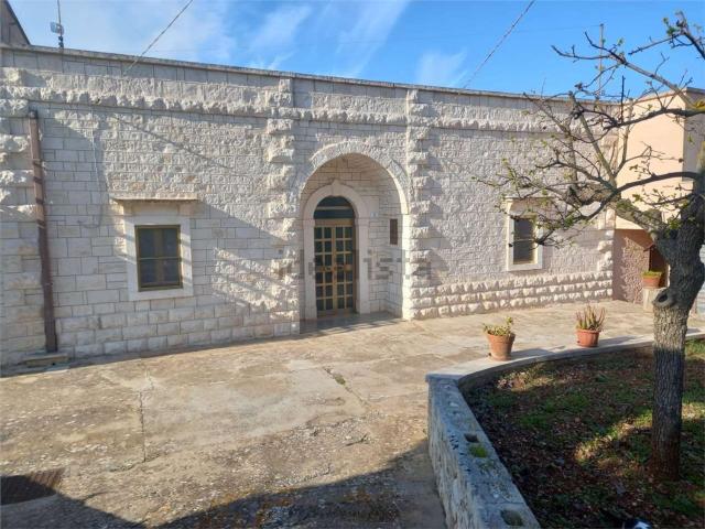 Case e ville in vendita di 305 m² in Contrada Scianna, 84