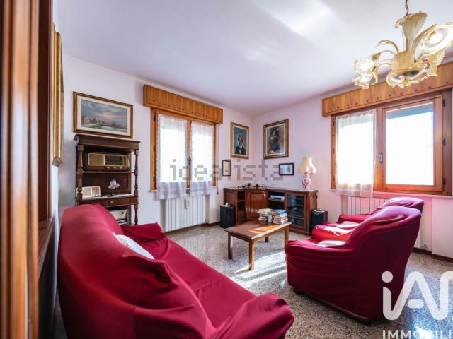 Case e ville in vendita di 305 m² in Località Pontelangorino Centro, 52